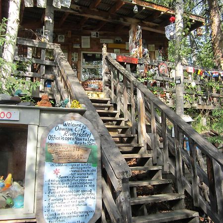 Dawson City River Hostel Exterior foto