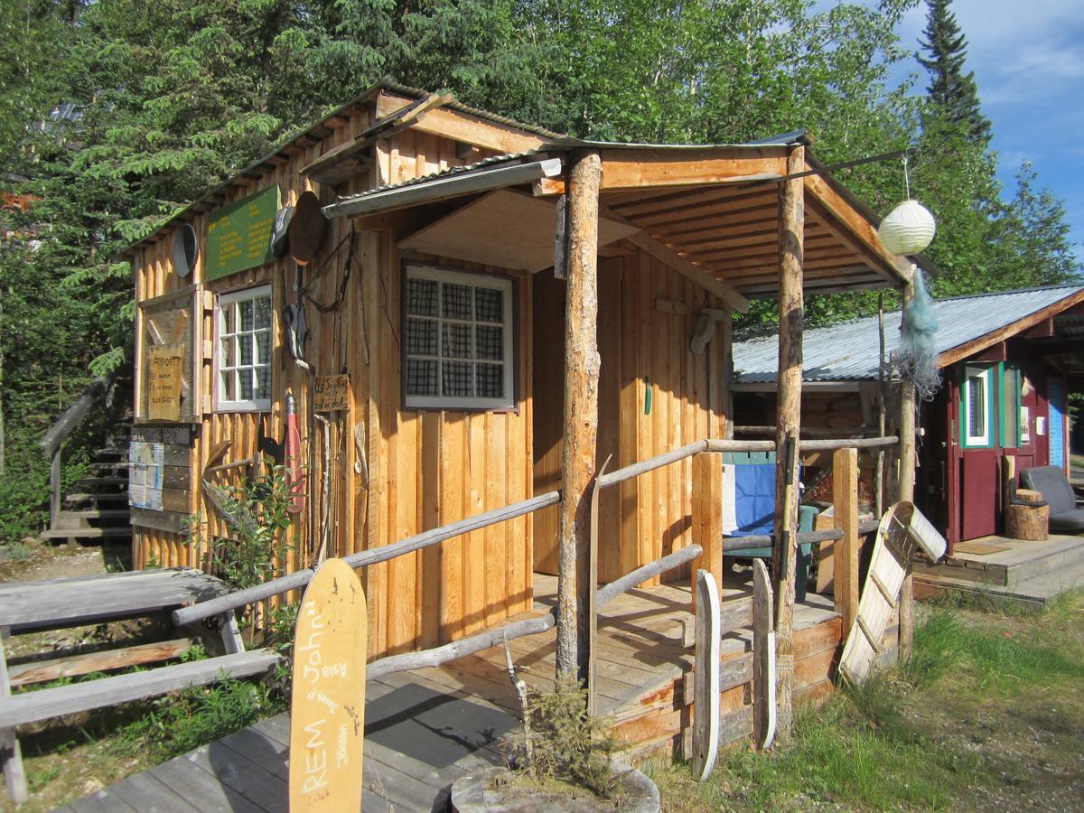 Dawson City River Hostel Exterior foto